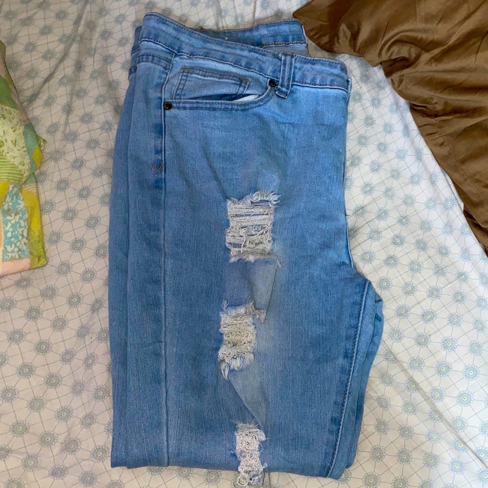 Light Distressed Gogo Jeans Great Material